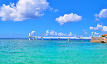 ザ・ブセナテラス、ブセナ海中公園内の海中展望塔は沖縄旅行や沖縄観光におすすめスポット