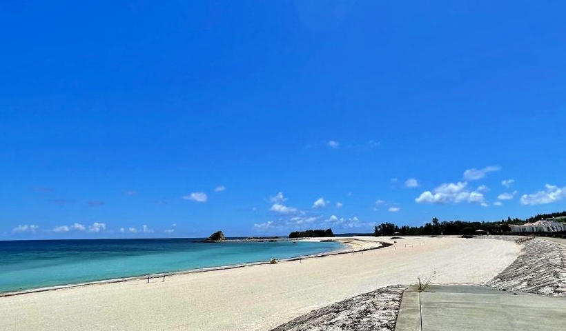 金武町にあるKINサンライズビーチ海浜公園は沖縄ビーチの中でもおすすめ