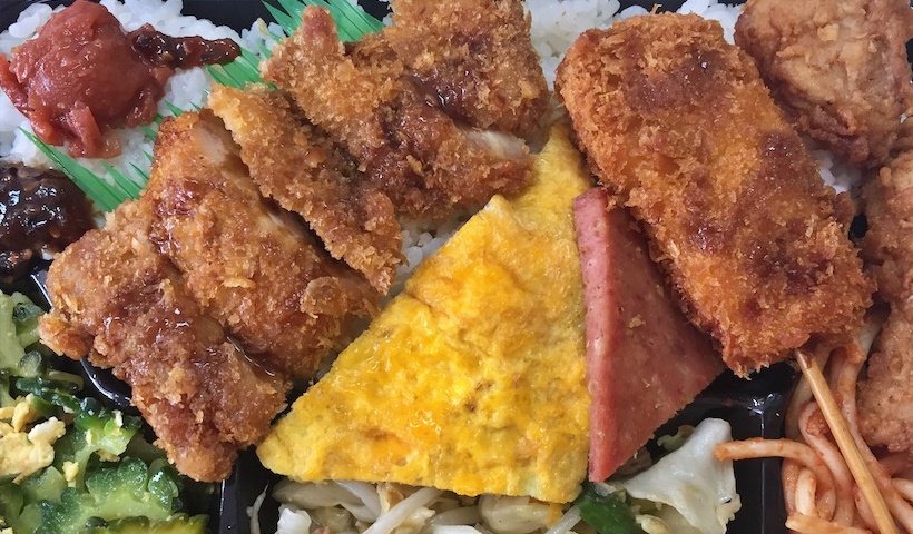 沖縄弁当は沖縄旅行や沖縄観光でおすすめの沖縄グルメ