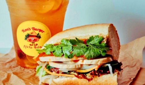 沖縄のKon'sBurger（コンズバーガー）はベトナムサンドウィッチが食べられる沖縄ランチにおすすめ
