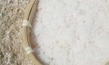 【沖縄お土産おすすめ】沖縄の自然の恵みを味わう「粟国の塩」