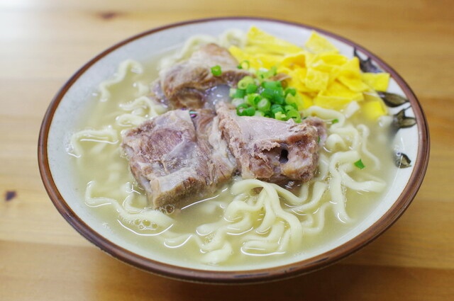 沖縄そば浜屋
