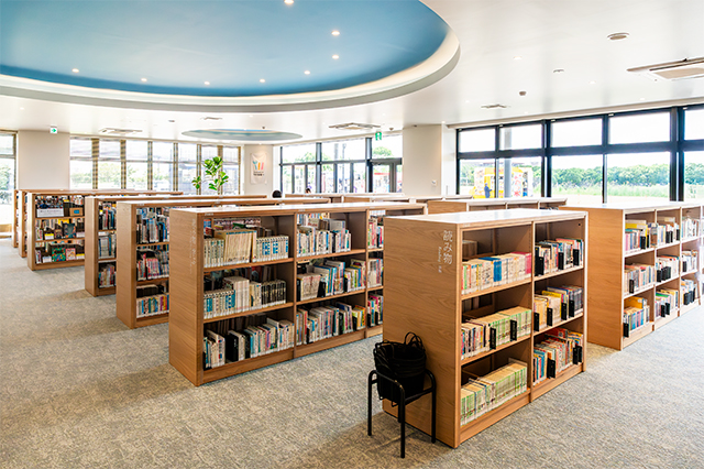 読谷村立図書館