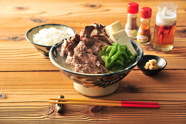 沖縄グルメ骨汁