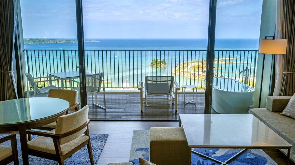 沖縄リゾートホテル