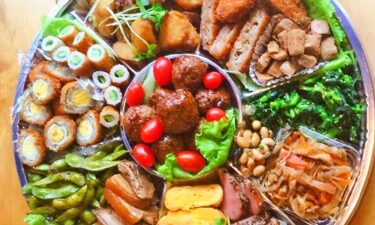 沖縄県民はなぜお正月にオードブルを食べるのか？