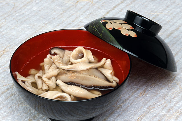 沖縄グルメ中身汁の魅力