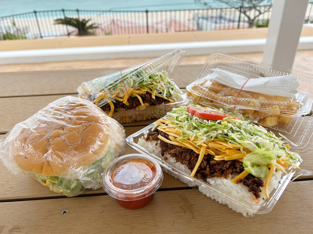 沖縄グルメタコライス発祥の店キングタコス