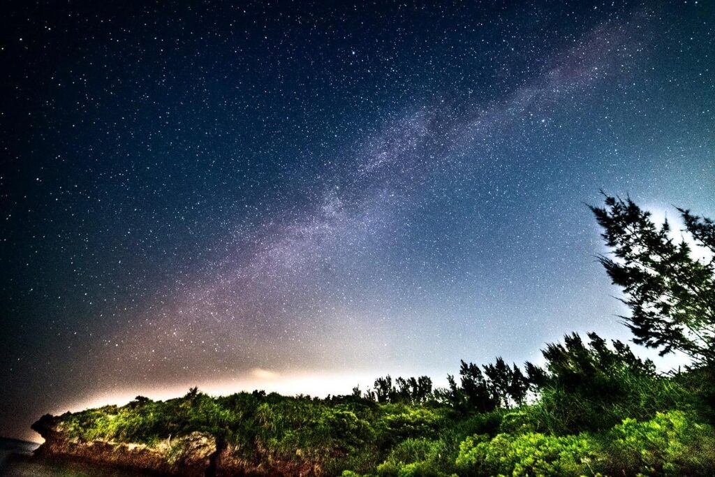 沖縄の夜空は世界トップクラスで美しく奇跡の気象条件が揃う天体観測地だった
