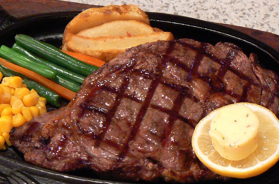 もはや沖縄グルメと言っても過言じゃない！沖縄ステーキの魅力