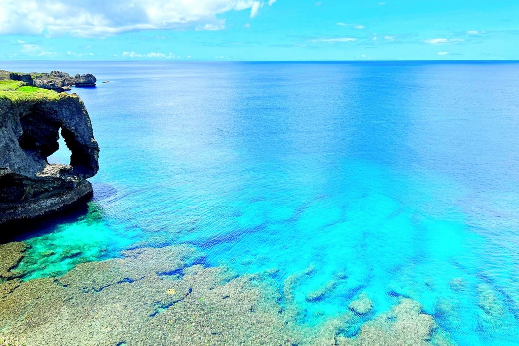 沖縄の海が最高すぎる!沖縄旅行で絶対に訪れるべき場所